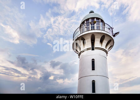 Singapur - Mar 16, 2019: Raffles Marina Leuchtturm, 1994 erbaut und mit Blick auf den Tuas zweiten Link-Singapur zweite Causeway nach Malaysia. Stockfoto