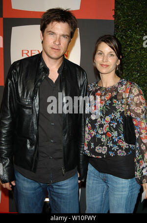 Jason Bateman & Frau Amanda an der Entertainment Weekly 2. Jährliche Pre-Emmy Partei hielt an der Hollywood Athletic Club in Hollywood, CA. Die Veranstaltung fand am Samstag, dem 18. September 2004. Foto von: SBM/PictureLux - Alle Rechte vorbehalten - Datei Referenz Nr. 33790-5346 SBMPLX Stockfoto