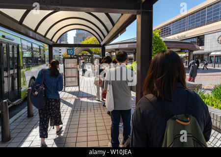 Morioka Bahnhof ist ein wichtiger Knotenpunkt entfernt und ist sowohl von der Tohoku Shinkansen und der akita Shinkansen serviert. In der Stadt Morioka, Iwate entfernt Stockfoto