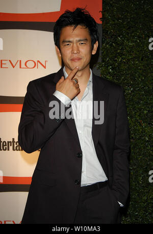 John Cho an der Entertainment Weekly 2. Jährliche Pre-Emmy Partei hielt an der Hollywood Athletic Club in Hollywood, CA. Die Veranstaltung fand am Samstag, dem 18. September 2004. Foto von: SBM/PictureLux - Alle Rechte vorbehalten - Datei Referenz Nr. 33790-5620 SBMPLX Stockfoto