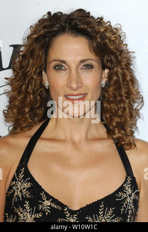 Melina Kanakaredes auf der 16. jährlichen Karussell der Hoffnung Gala statt Im Beverly Hilton Hotel in Beverly Hills, CA. Die Veranstaltung fand am Samstag, den 23. Oktober 2004. Foto von: SBM/PictureLux - Alle Rechte vorbehalten - Datei Referenz Nr. 33790-6169 SBMPLX Stockfoto