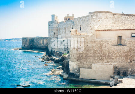 Castello Maniace - alte Burg in Ortygia (Ortigia) Insel, Syrakus, Sizilien, Italien, traditionelle Architektur Stockfoto