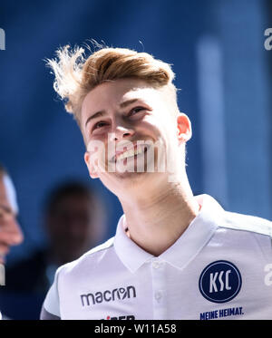 Karlsruhe, Deutschland. 29 Juni, 2019. Porträt, Porträt, Portrait, Leiter Dominik Kother (KSC). GES/fussball/2. Bundesliga: Mitgliederversammlung der Karlsruher Sport-Club zu den Themen von Spin-offs, 29.06.2019 | Verwendung der weltweiten Kredit: dpa/Alamy leben Nachrichten Stockfoto