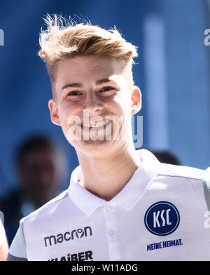 Karlsruhe, Deutschland. 29 Juni, 2019. Porträt, Porträt, Portrait, Leiter Dominik Kother (KSC). GES/fussball/2. Bundesliga: Mitgliederversammlung der Karlsruher Sport-Club zu den Themen von Spin-offs, 29.06.2019 | Verwendung der weltweiten Kredit: dpa/Alamy leben Nachrichten Stockfoto