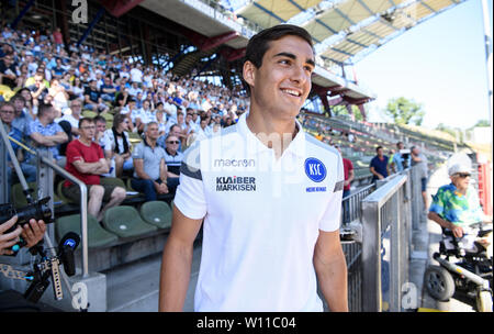 Karlsruhe, Deutschland. 29 Juni, 2019. Dirk Carlson (KSC) an der MGV. GES/fussball/2. Bundesliga: Mitgliederversammlung der Karlsruher Sport-Club zu den Themen von Spin-offs, 29.06.2019 | Verwendung der weltweiten Kredit: dpa/Alamy leben Nachrichten Stockfoto