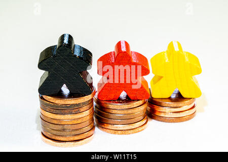 Darstellung der finanziellen Erfolg Konzept mit Figuren auf Cent Stockfoto