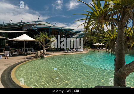 Die luxuriösen Kingfisher Bay Resort und Pool auf Fraser Island, Queensland, Australien Fraser Island ist ein Weltkulturerbe und ist der weltweit größte s Stockfoto