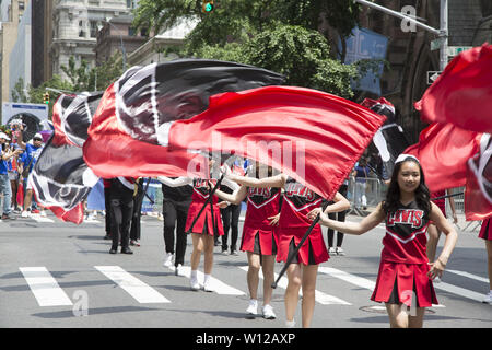 Philippine Independence Day Parade auf der Madison Avenue in New York City. Stockfoto