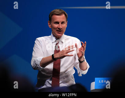 Konservative Partei Führung Kämpfer Jeremy Hunt sprechen während ein Tory Führung hustings in Manchester. Stockfoto