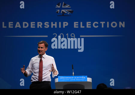 Konservative Partei Führung Kämpfer Jeremy Hunt sprechen während ein Tory Führung hustings in Manchester. Stockfoto