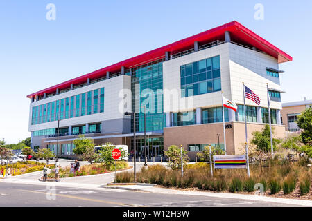 Juni 21, 2019 Menlo Park/CA/USA - Die Wissenschaft und die Unterstützung der Anwender Gebäude am SLAC National Accelerator Laboratory (ursprünglich genannt Stanford Linear Stockfoto