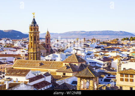 Luftaufnahme von Antequera, Stadt in der Provinz Malaga, Andalusien, Spanien Stockfoto