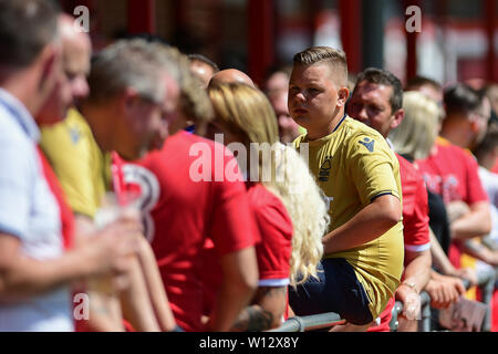 Wald Unterstützer während der Vorsaison Freundschaftsspiel zwischen Alfreton Town und Nottingham Forest am North Street, Sutton-in-Ashfield am Samstag, den 29. Juni 2019. Stockfoto