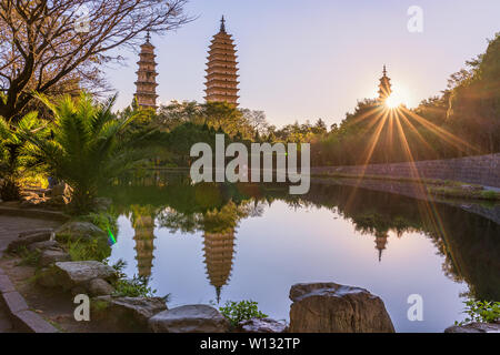 Dokument Foto der drei Türme Tempel Chongsheng in Kunming, Provinz Yunnan Stockfoto