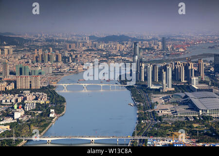 Aus der Vogelperspektive Die Pazhou Convention und Exhibition Center in Guangzhou Turm Stockfoto