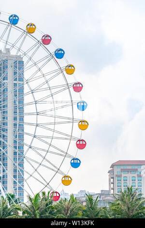 Riesenrad in Zhanjiang Seaside Park Stockfoto