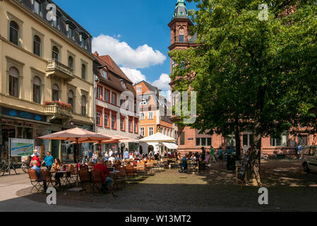 HEIDELBERG, Deutschland - 16. JUNI 2019: Typische Straßen des historischen Zentrums der Stadt Stockfoto