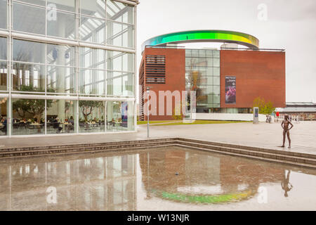 AARHUS, Dänemark - 9. Mai 2017: Museum für Moderne Kunst bewölkten Tag am 9. Mai 2017 in Aarhus, Dänemark. Stockfoto