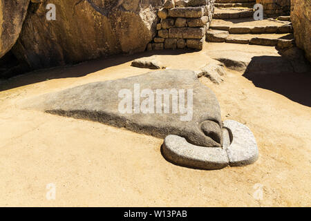 Tempel der Condor, Machu Picchu, Urubamba, Cusco Region, Peru, Südamerika Stockfoto