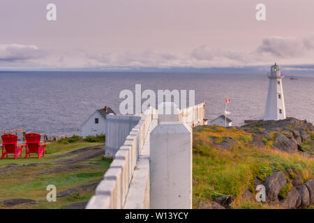 Cape Spear Leuchtturm, im Jahre 1836 erbaut, befindet sich in der östlichsten Punkt in Nordamerika, Neufundland, Kanada Stockfoto