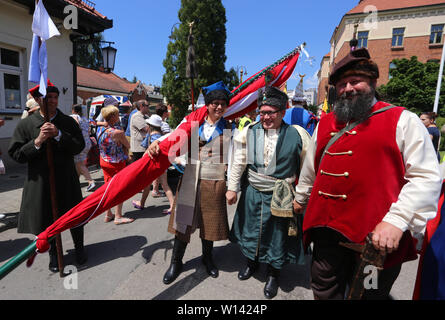 Krakau. Krakau. Polen. Lajkonik Festival, jährliche Veranstaltung der Zahnstein rider Marsch durch die Stadt. Stockfoto