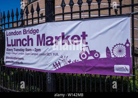 London Bridge Mittagessen Markt, King's College Campus, London, England, Großbritannien Stockfoto