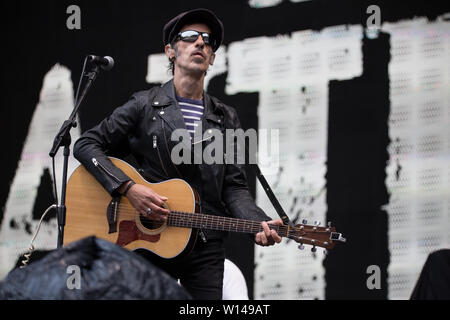 Johnny Mac und die Gläubigen leben in Bolton Längestrich Stadion Juni 2019 Stockfoto