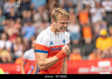 Amstelveen, Niederlande. 30. Juni, 2019. Amsterdam, 30-06-2019, Hockey Pro League 2019 Männer. Veranstaltungsort: Wagener Stadion. Jip Janssen während des Spiels Großbritannien Niederlande vs. Credit: Pro Schüsse/Alamy leben Nachrichten Stockfoto