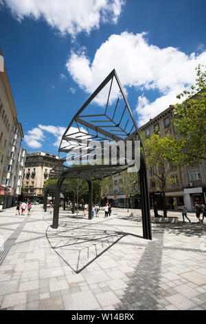 SOFIA, Bulgarien - 30. Juni 2019: Renoviert die laveikov' Square in der Innenstadt von Sofia, Bulgarien Stockfoto