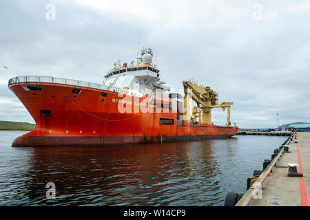 Normand 434 Liegeplätze an Land und stillgelegten Ölplattform Schrott von Bohrinseln in der Nordsee in Lerwick Shetland Schottland Stockfoto
