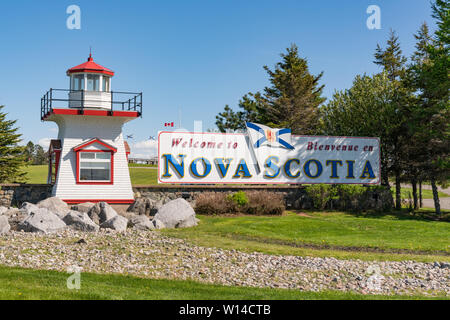 An der Grenze der Provinz in Kanada Willkommen in Nova Scotia Zeichen Stockfoto