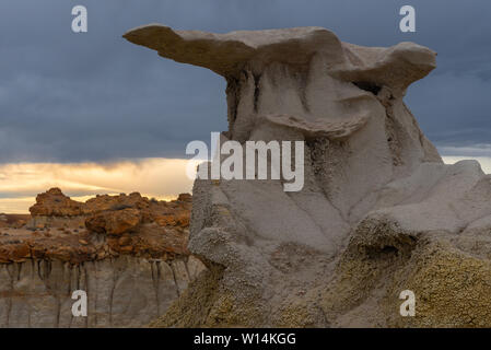Die Flügel Felsformation in Bisti/De-Na-Zin Wilderness Area, New Mexico, USA Stockfoto