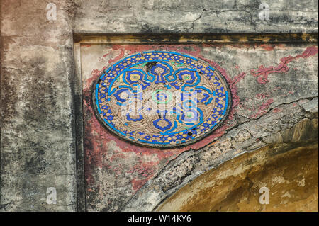 11-Jun-2004 - blauer Stein Intarsien von Isa Khan Grab während 1547-48 errichtet; in Humayun's Grabmal Komplex zum Weltkulturerbe der UNESCO. Indien Delhi Stockfoto