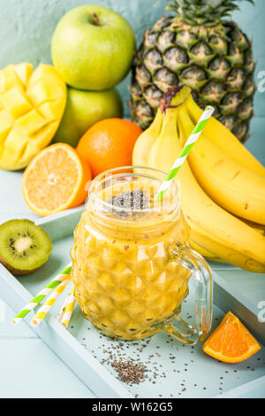 Smoothie Saft mit Chia Samen Stockfoto