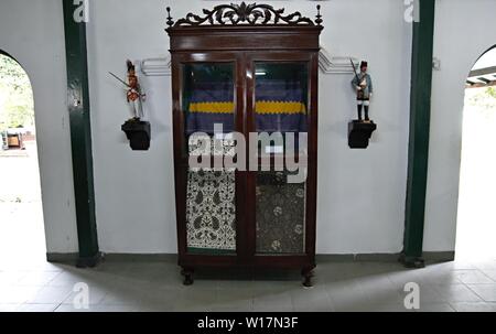 Museum zeigt im Keraton Yogyakarta Yogyakarta (Palast). Der Komplex wurde 1755 erbaut - 1756 für Hamengkubuwono I. Stockfoto