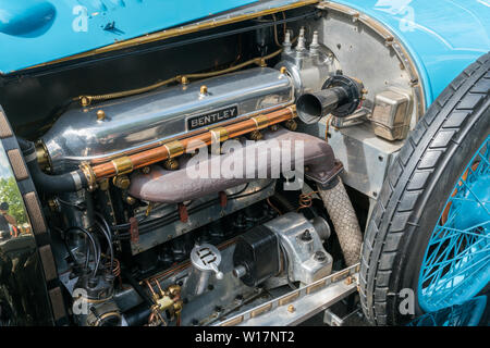 Bad Ragaz, SG/Schweiz - vom 23. Juni, 2019: Motorblock eines alten Timer classic Bentley im Detail die Heidiland Oldtimer Treffen Stockfoto