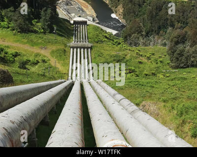 Rohre für eine Hydro Power Station in tarraleah, Tasmanien Stockfoto