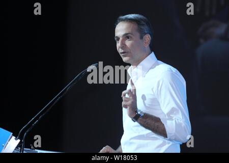 Griechische Opposition Partei Neue Demokratie Führer Kyriakos Mitsotakis spricht während der Präsentation seiner Plattform. Griechenland ist auf dem richtigen Weg für eine allgemeine Wahl Juli 7, drei Monate vor dem Zeitplan. Stockfoto
