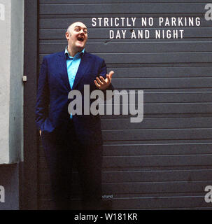 Dara Ó Briain, irische Stand-up-Komiker und Fernsehmoderator fotografiert in Soho, London, England, Vereinigtes Königreich. Stockfoto