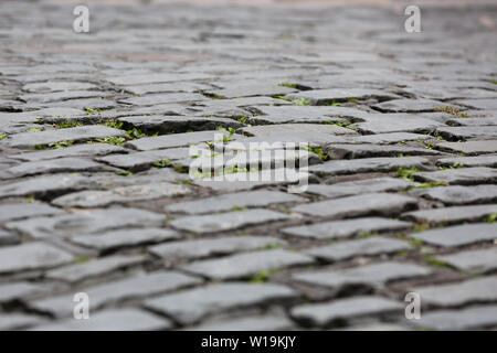 Allgemeine Ansichten eines Ziegelstein Pfad auf Chichester, West Sussex, UK. Stockfoto