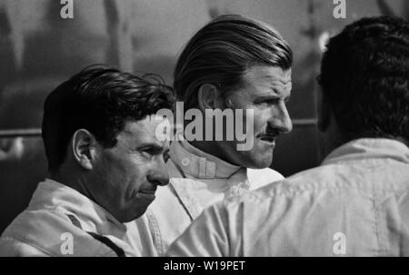 Rennfahrer, Jim Clark Alter 31 zusammen mit Graham Hill Stockfoto