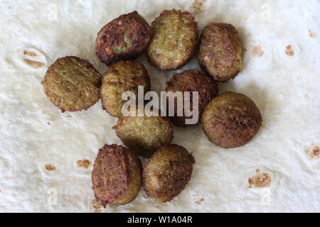 Nahaufnahme der gebackene Falafel auf eine in der Küche Stockfoto