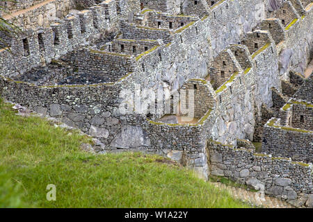 Detail der Ruinen der alten Inka Stadt von Machu Picchu in Peru Stockfoto