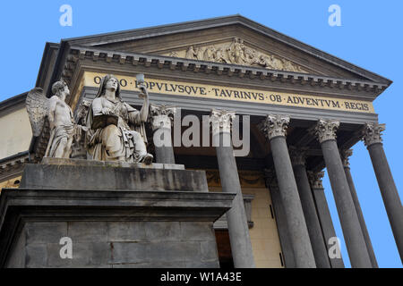 Turin, Piemont/Italien -04/20/2019 - Turin die neoklassische Kirche Gran Madre di Dio. Stockfoto