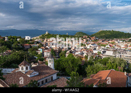 Panorama von Plovdiv, in der Innenstadt von der alten Festungsmauer an der Oberseite der Nebet tepe Hill. Bulgarien Stockfoto