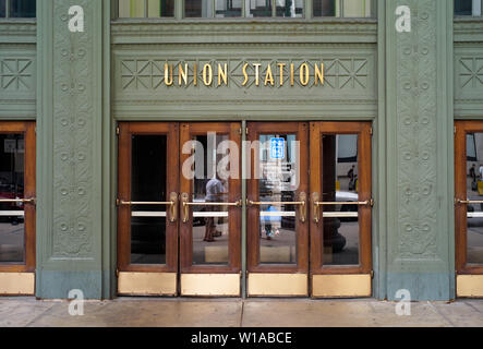 Chicago, Illinois, USA - 25. Juli 2009: Eingang von der Union Station entfernt. Einem großen Bahnhof in Chicago, Illinois, United States. Stockfoto