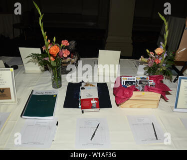 Juni 30, 2019 - Los Angeles, Kalifornien, USA - Allgemeine Atmosphäre am 61. Jahresbericht des 61. jährlichen Los Angeles Press Club Journalistenpreise GALA im Millennium Biltmore Hotel. (Bild: © Billy Bennight/ZUMA Draht) Stockfoto