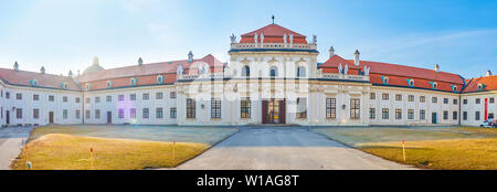 Wien, Österreich - 18. FEBRUAR 2019: Die panoramaaussicht auf der Rückseite des Unteren Belvedere, mit thew Haupteingang zum Museum, am 18. Februar Stockfoto