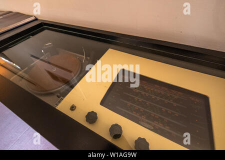 Rose Seidler House ist eine denkmalgeschützte ehemalige Residenz und jetzt House Museum in Wahroonga, Sydney, NSW, Australien von Harry Seidler. Stockfoto