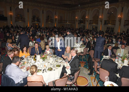 Juni 30, 2019 - Los Angeles, Kalifornien, USA - Allgemeine Atmosphäre am 61. Jahresbericht des 61. jährlichen Los Angeles Press Club Journalistenpreise GALA im Millennium Biltmore Hotel. (Bild: © Billy Bennight/ZUMA Draht) Stockfoto